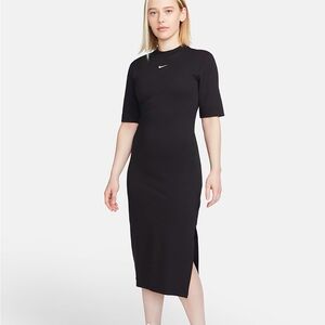 ✨NWT✨Nike sportswear essential/ women’s tight midi dress